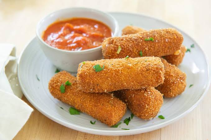 Mozzarella cheese sticks (4)