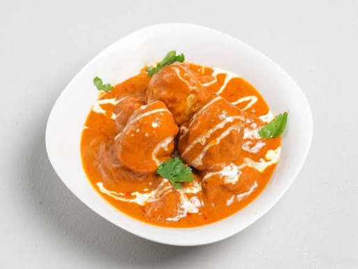 Butter chicken momo (6)